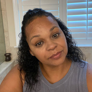 Meet your Posher, Tonya